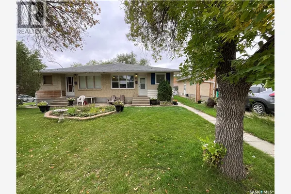 29 McMurchy AVENUE