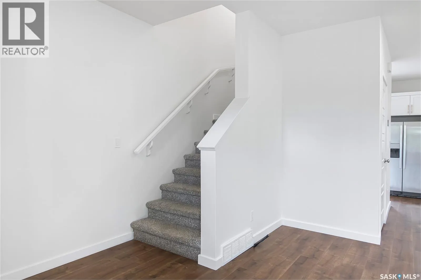432 Underhill ROAD