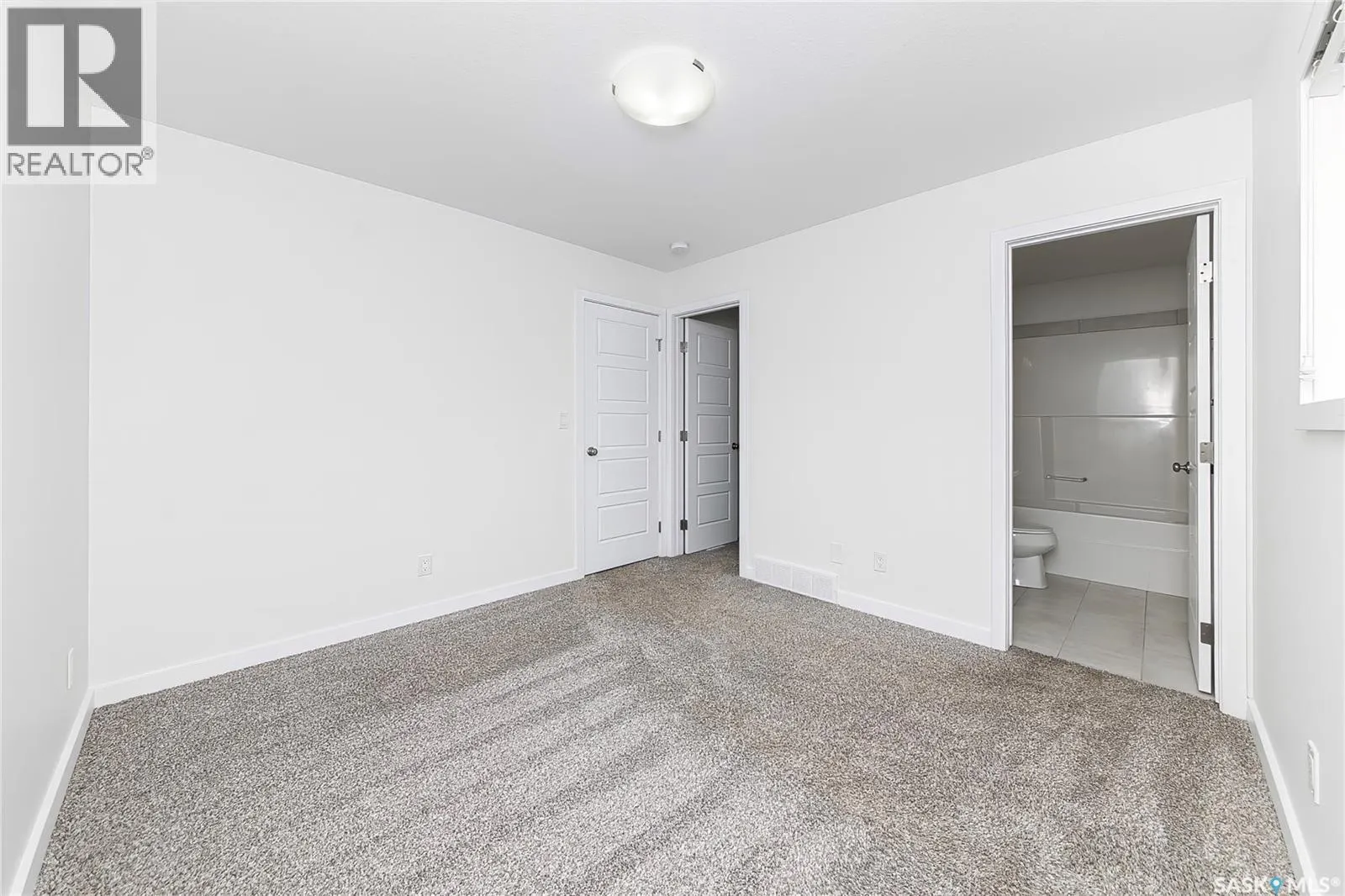 432 Underhill ROAD