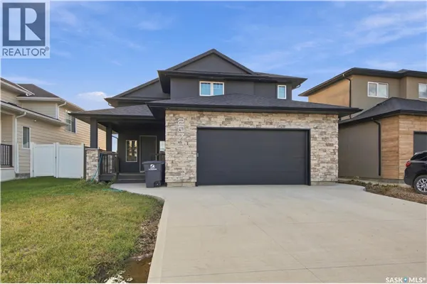 207 Greyeyes-Steele WAY