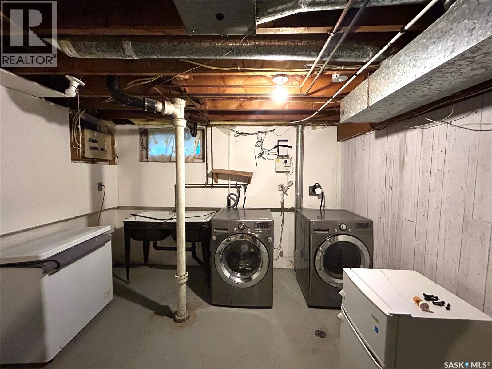 150 24th STREET E
