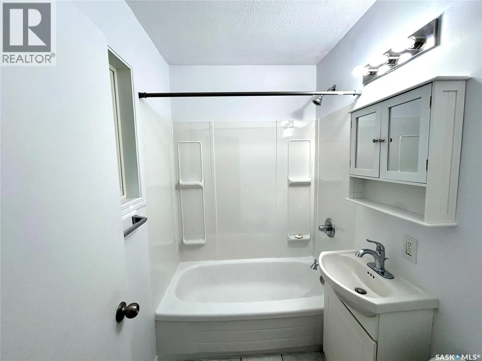 150 24th STREET E