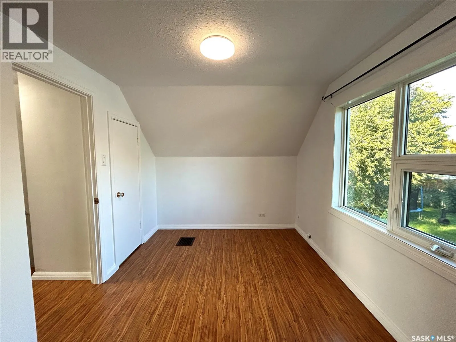 150 24th STREET E
