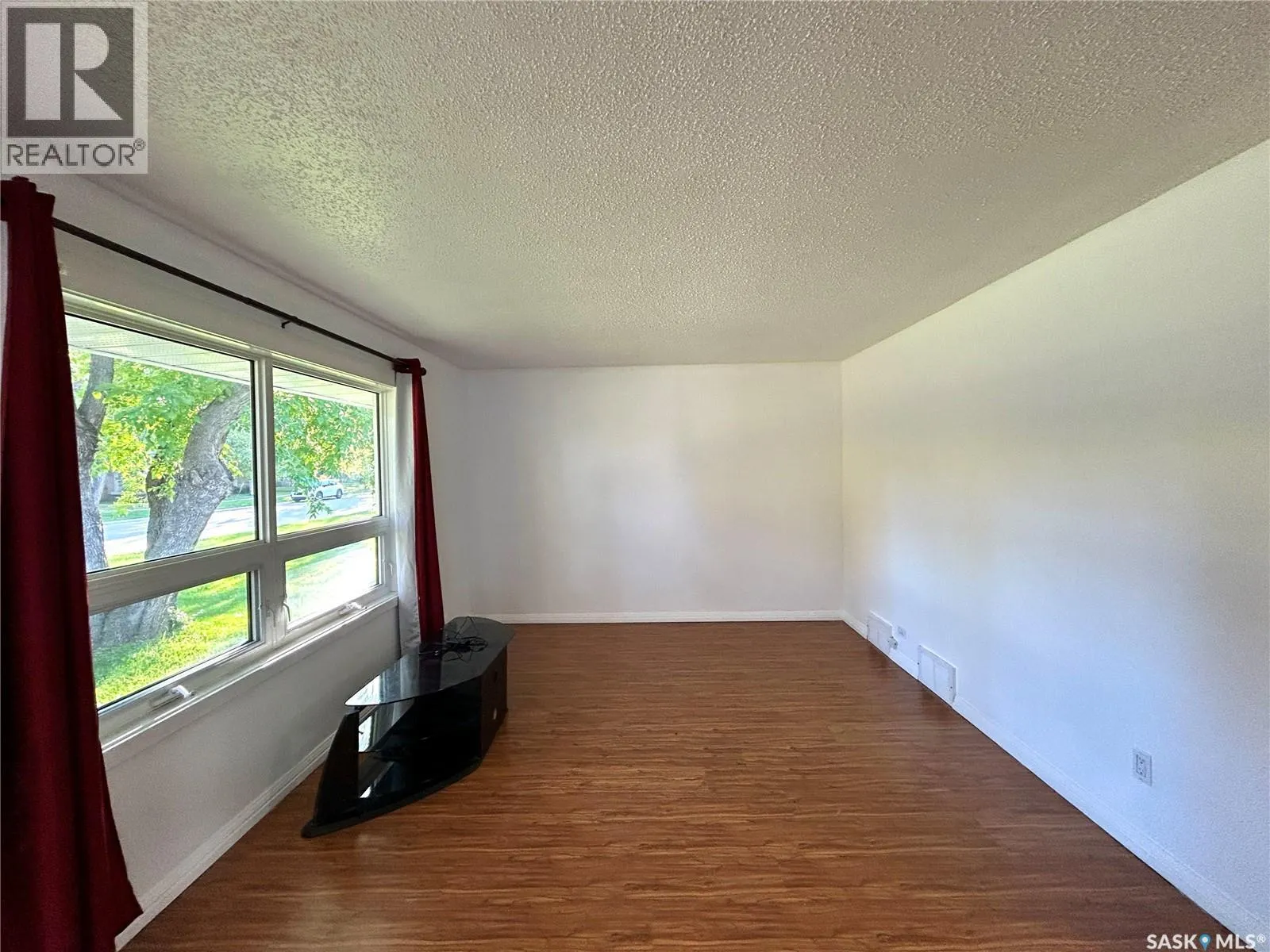 150 24th STREET E