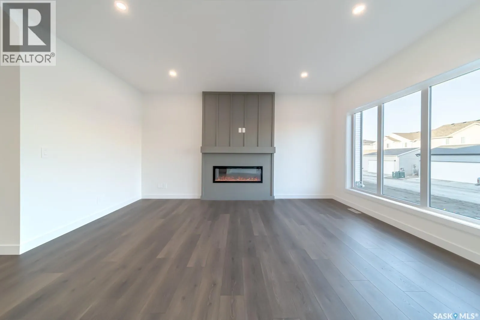 279 Doran WAY