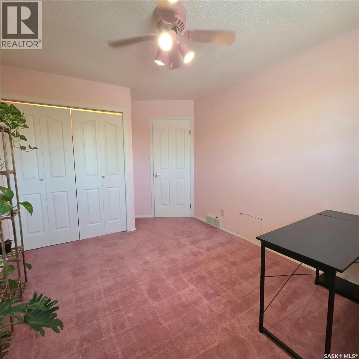 549 Russ-Stan ROAD