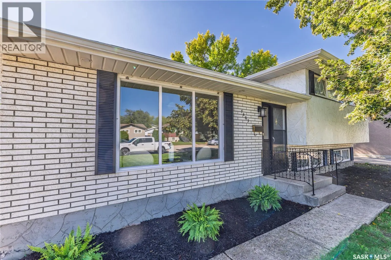 1403 Hochelaga STREET W