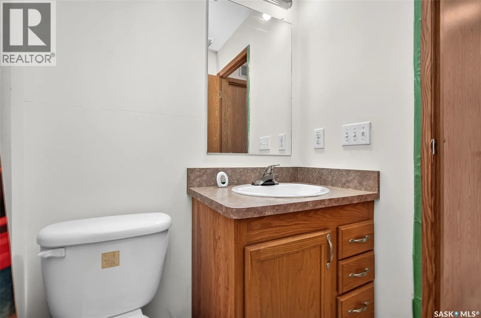 J5 1295 9th AVENUE NE