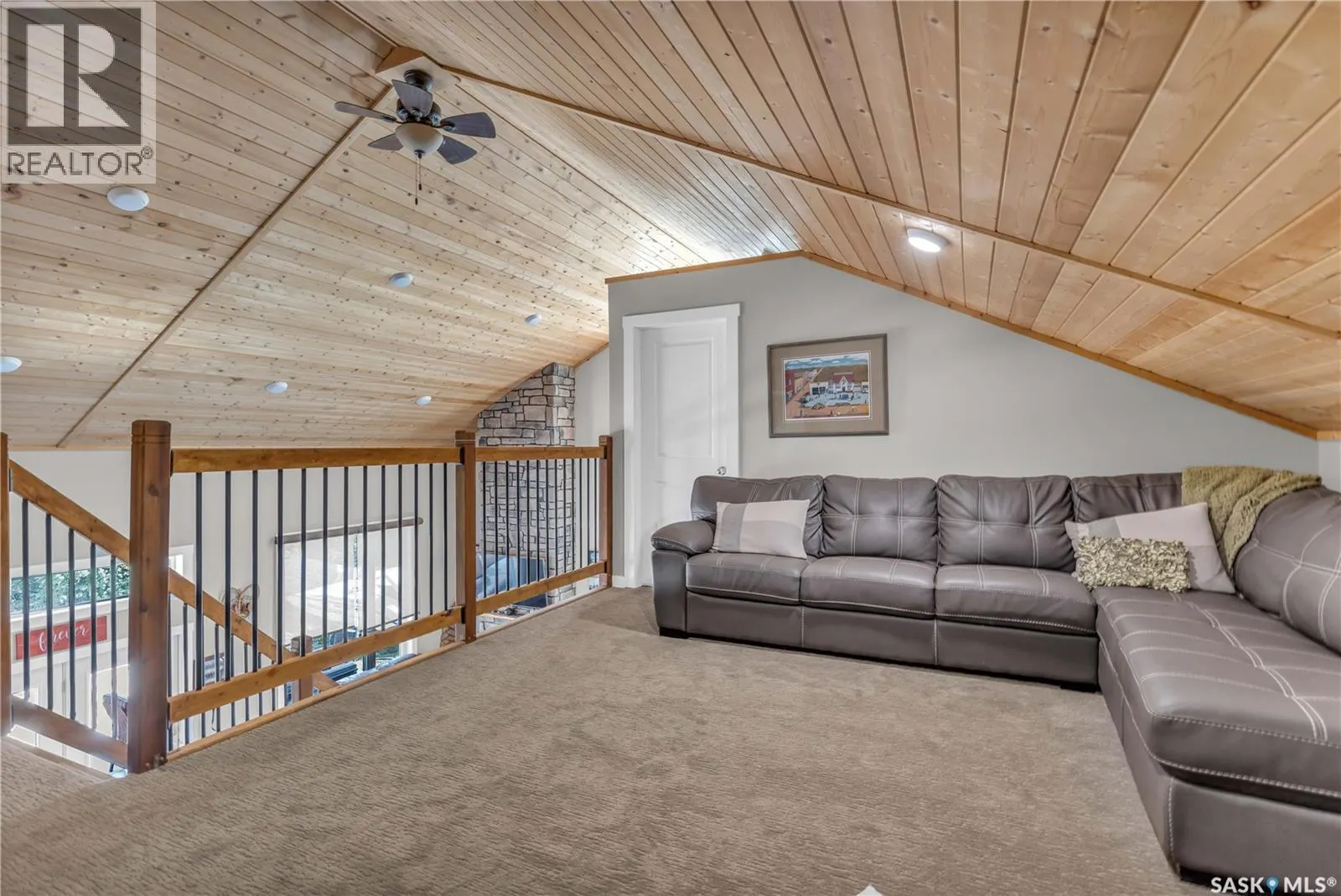 102 Moore DRIVE