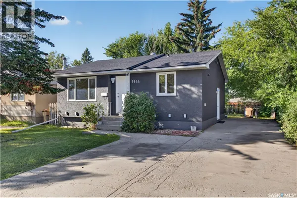 1944 Dewdney AVENUE