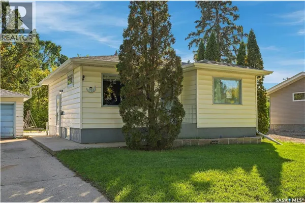 107 106th STREET W