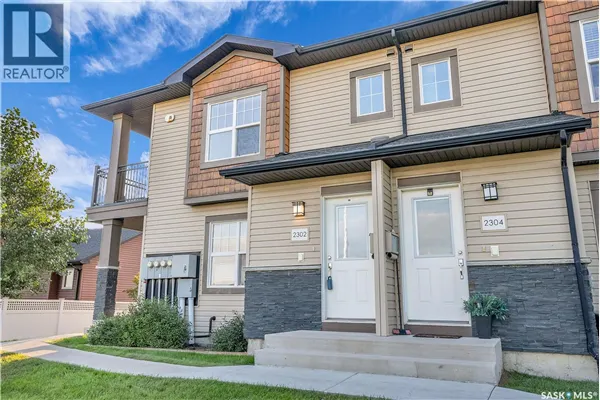 212 1015 Patrick CRESCENT