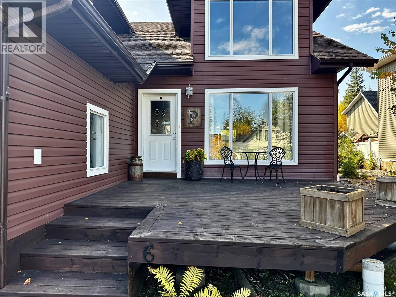 6 Islander DRIVE