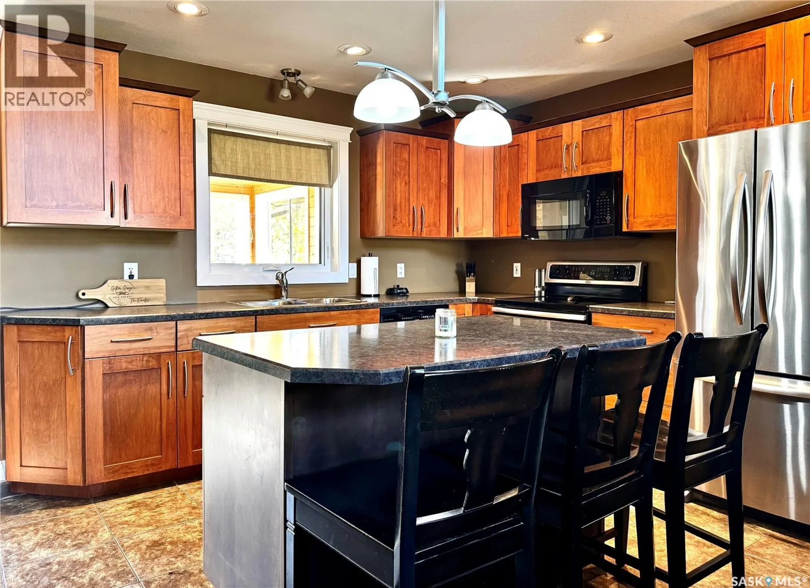 6 Islander DRIVE