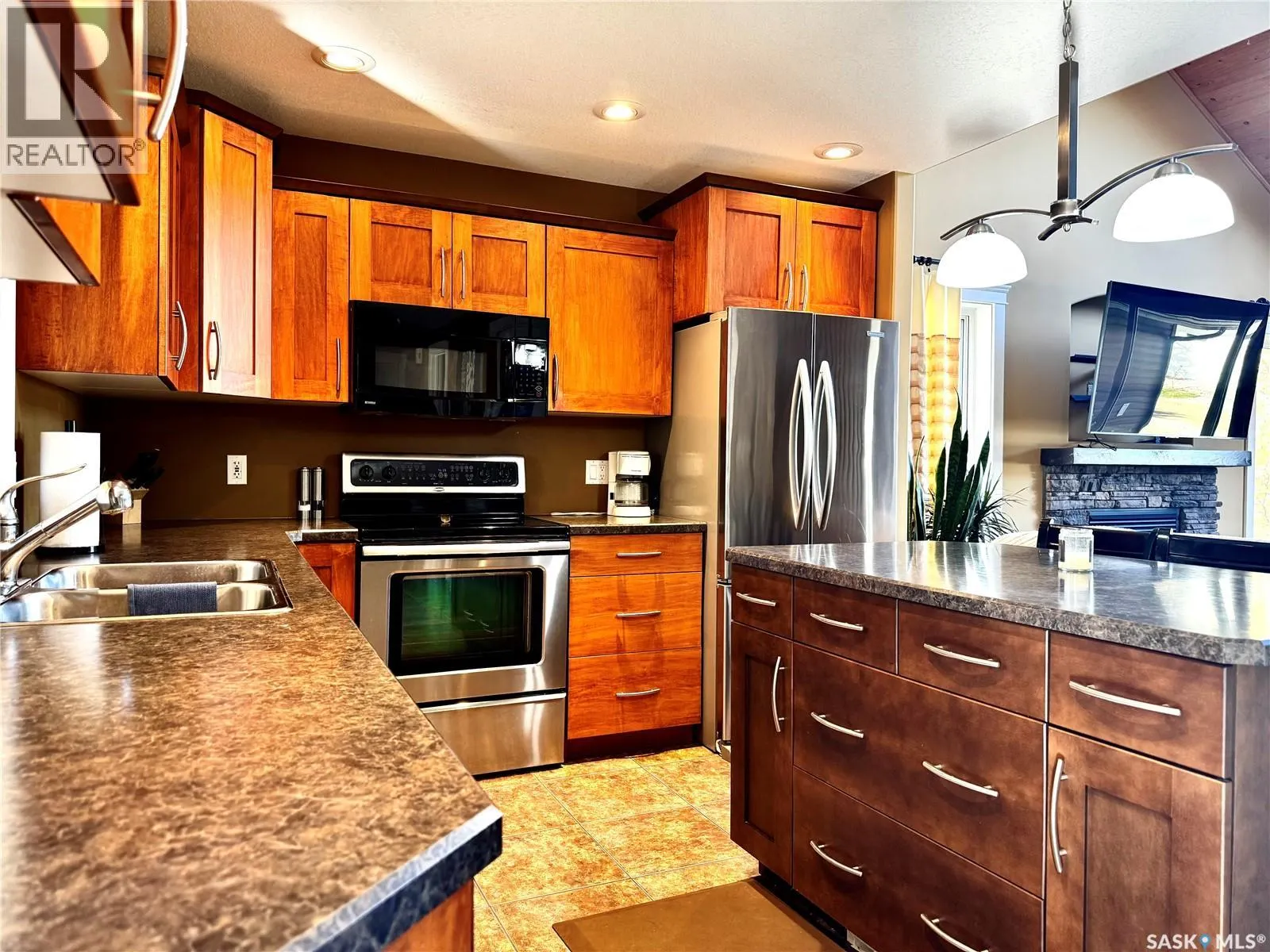 6 Islander DRIVE