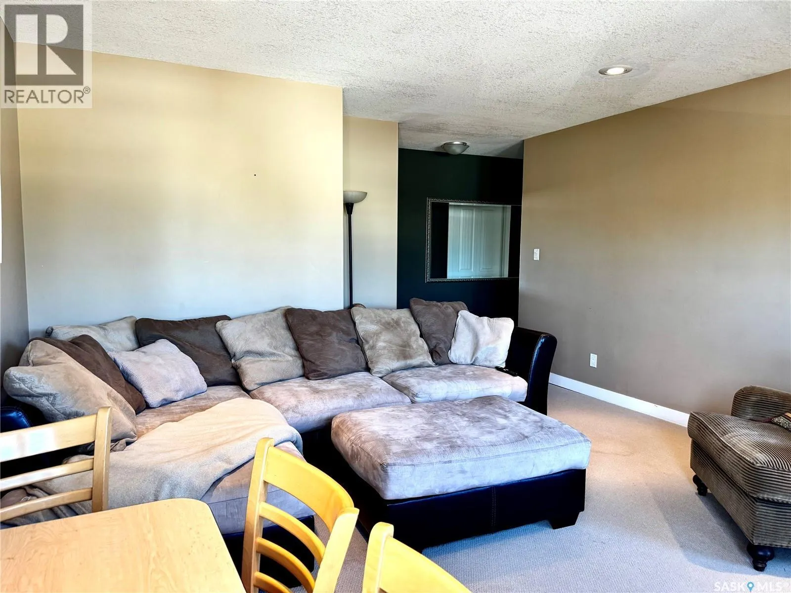6 Islander DRIVE