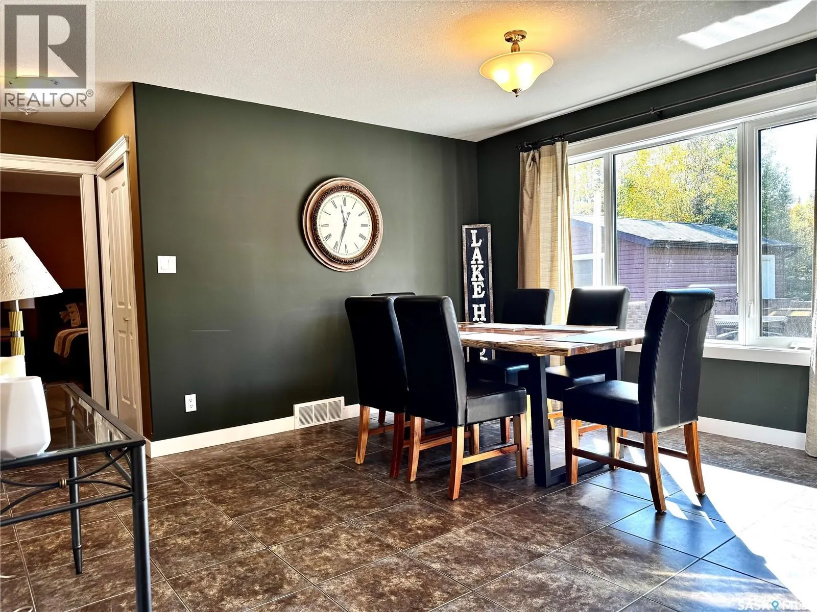 6 Islander DRIVE
