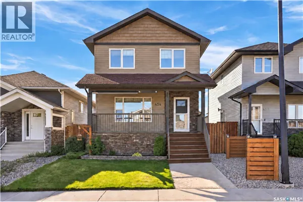 454 Geary CRESCENT