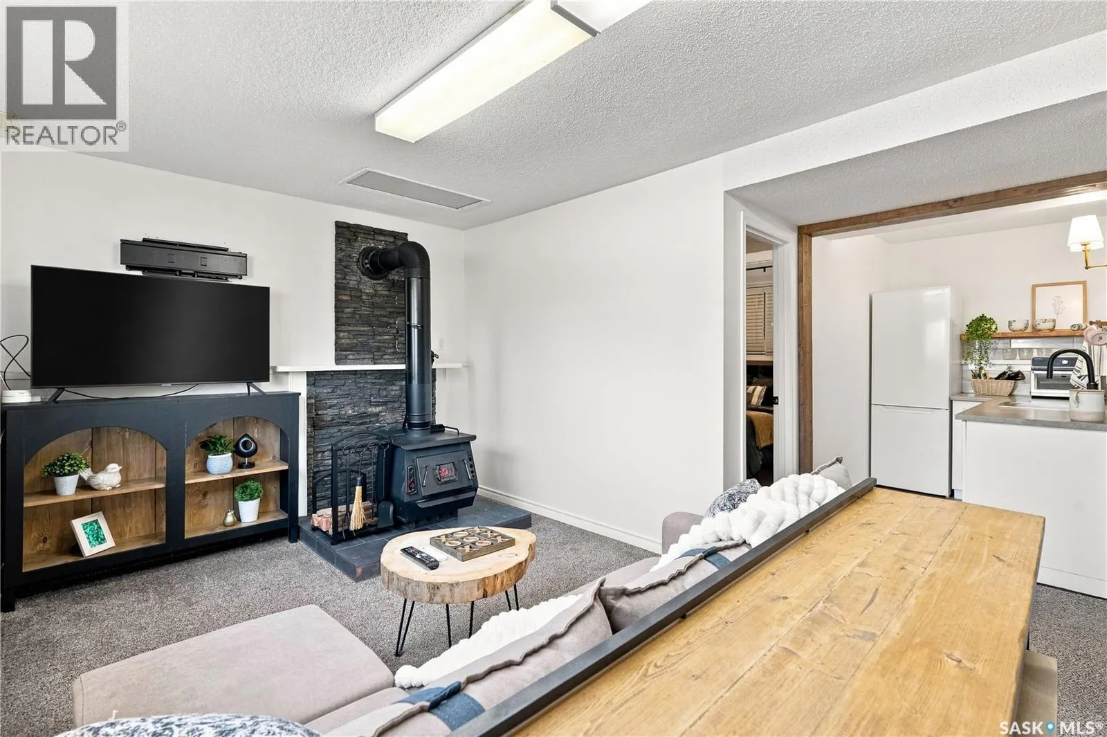 1109 Lillooet STREET W