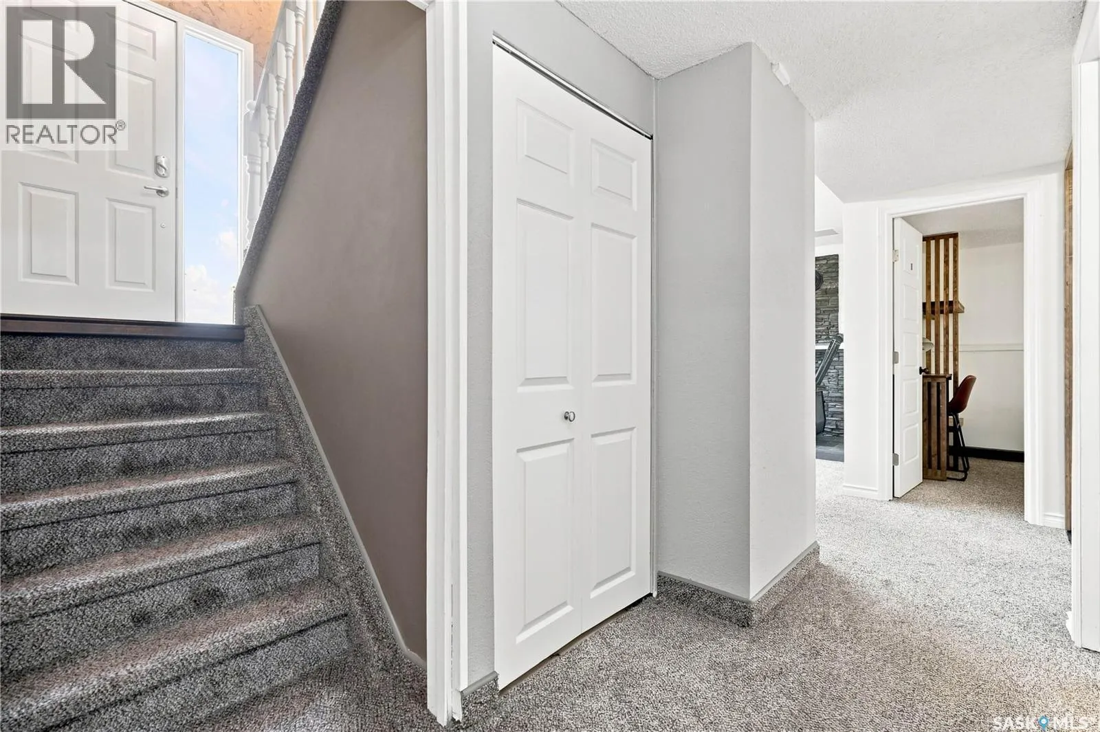 1109 Lillooet STREET W