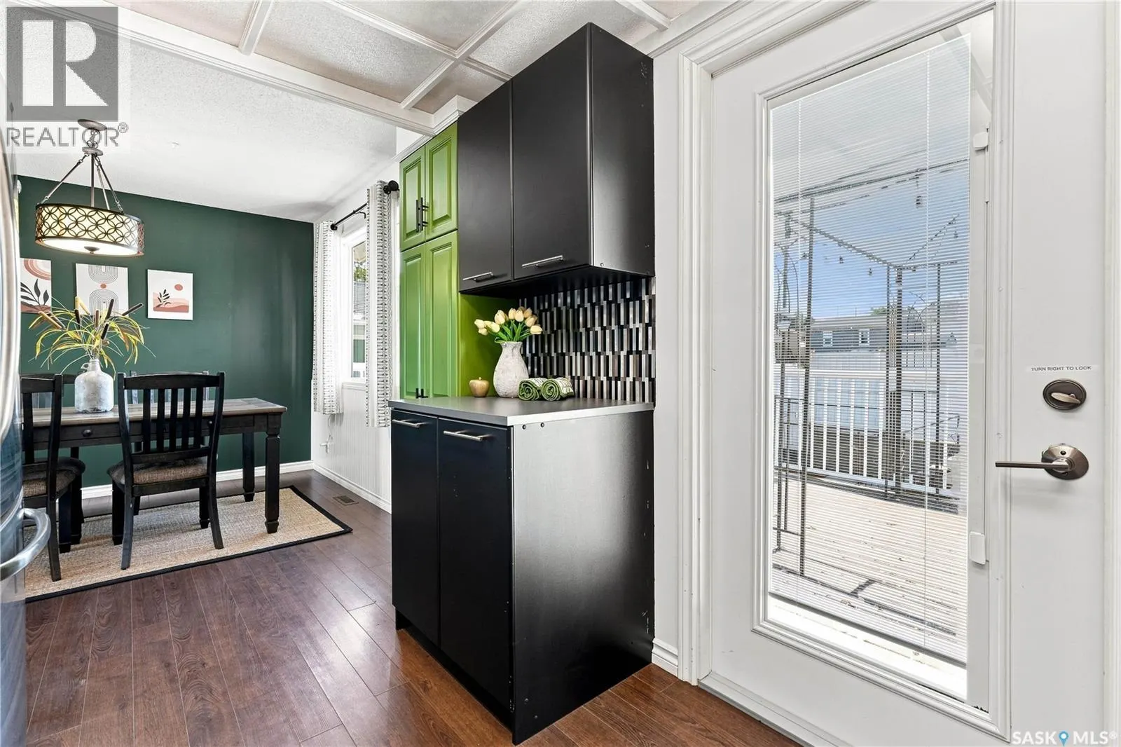 1109 Lillooet STREET W
