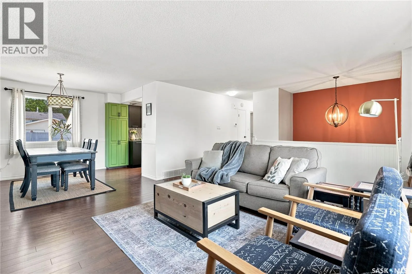 1109 Lillooet STREET W