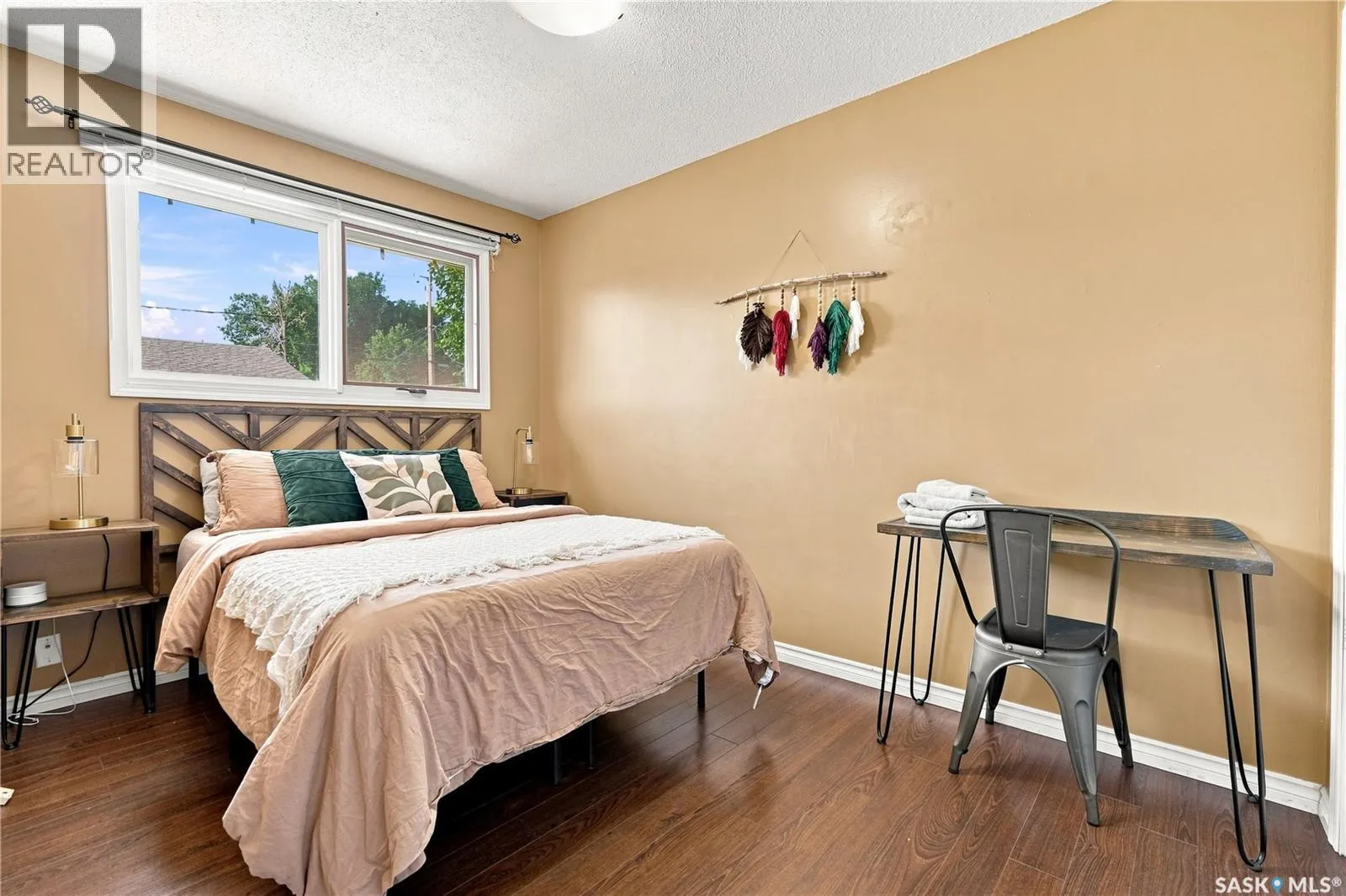 1109 Lillooet STREET W