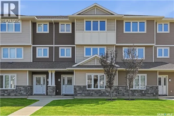 351 Palliser WAY