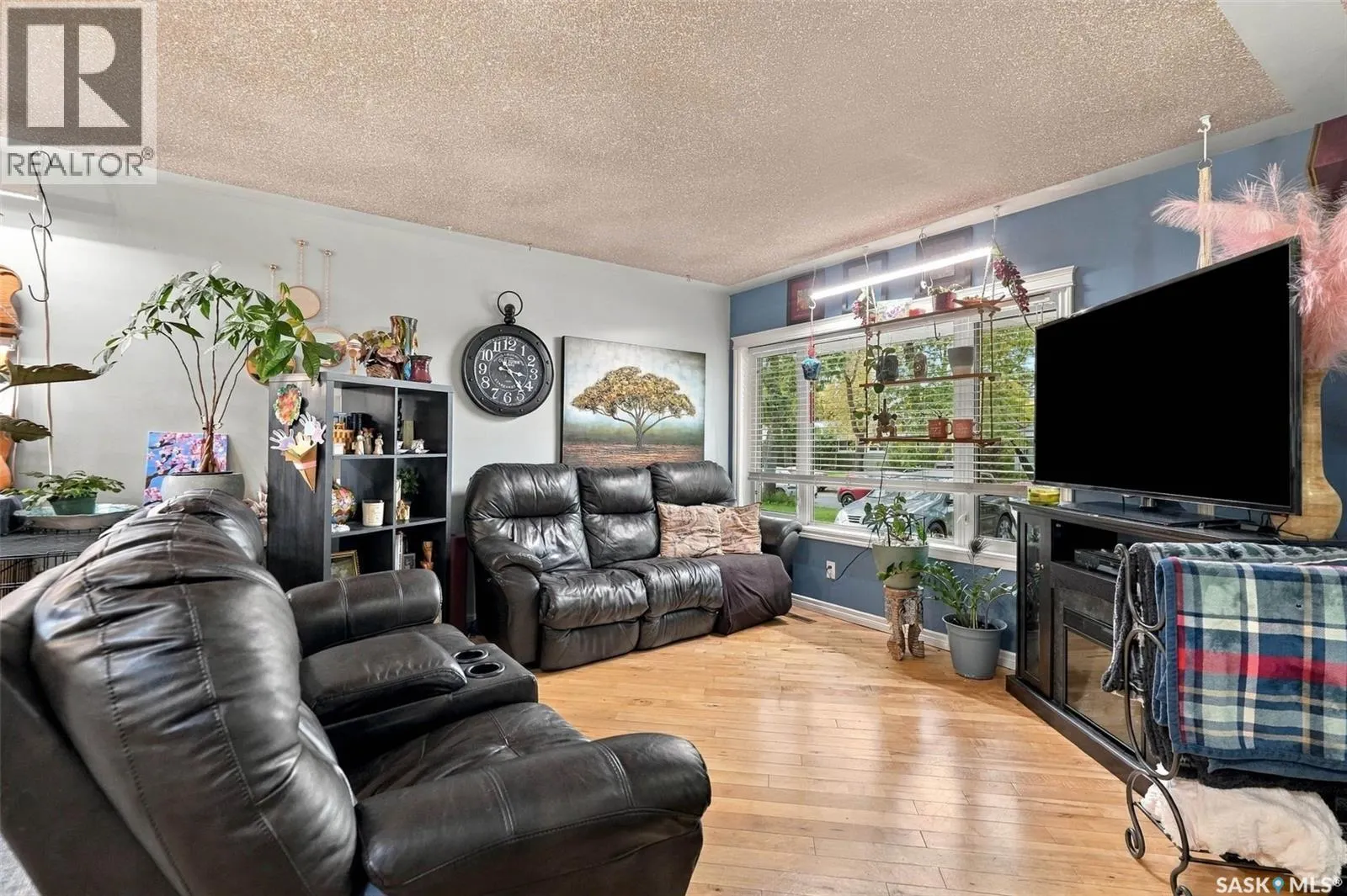 3515 ALLEN AVENUE