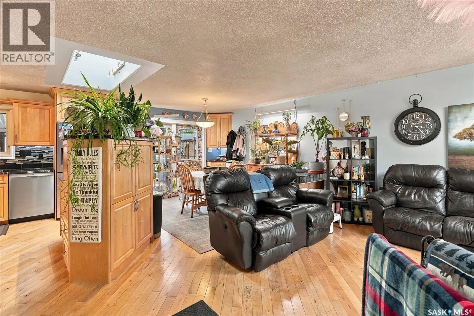 3515 ALLEN AVENUE