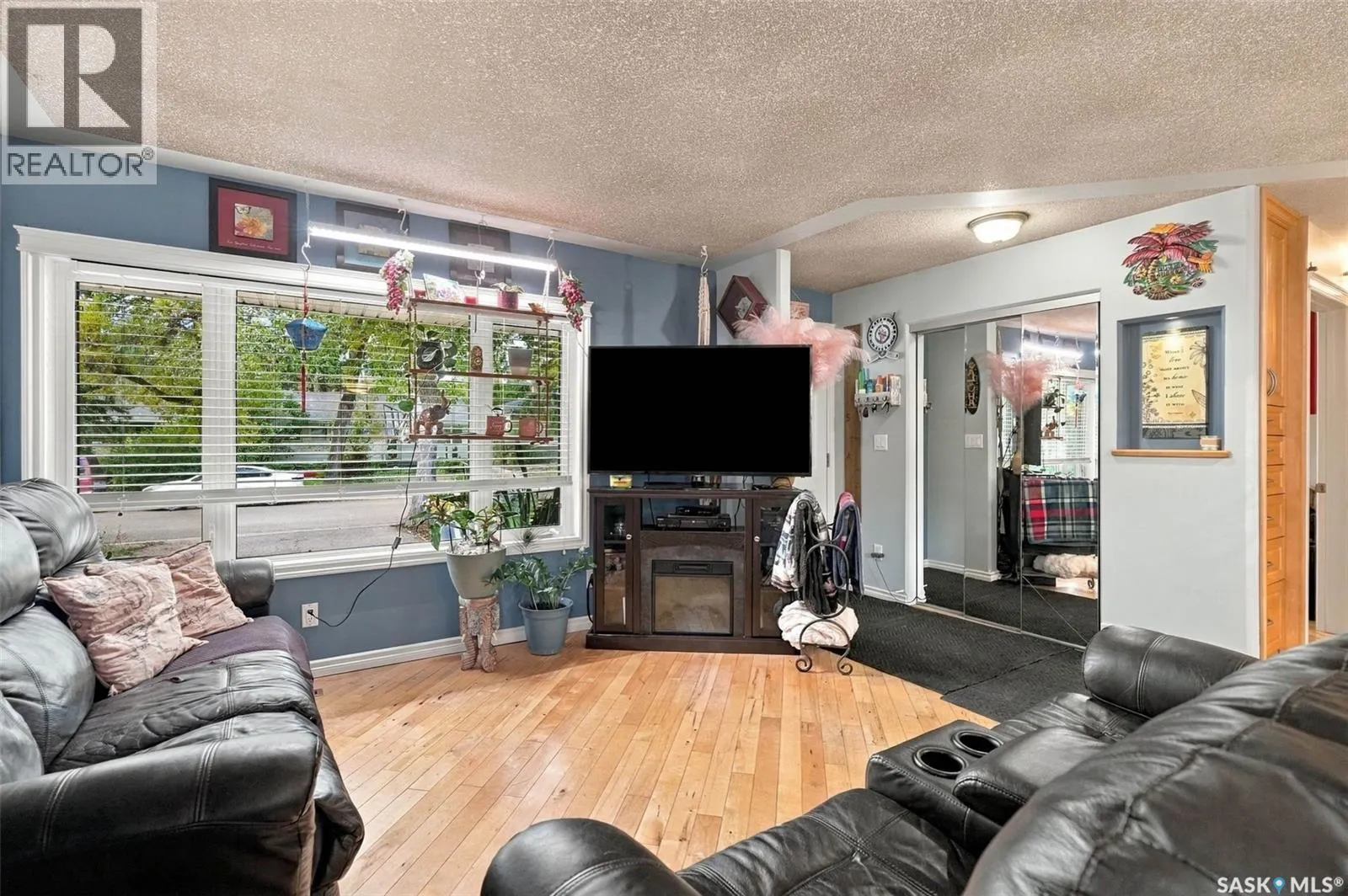 3515 ALLEN AVENUE