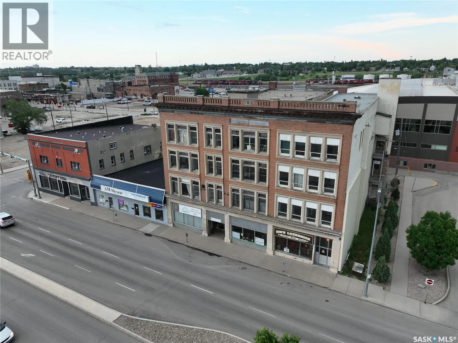 117-123 High STREET W