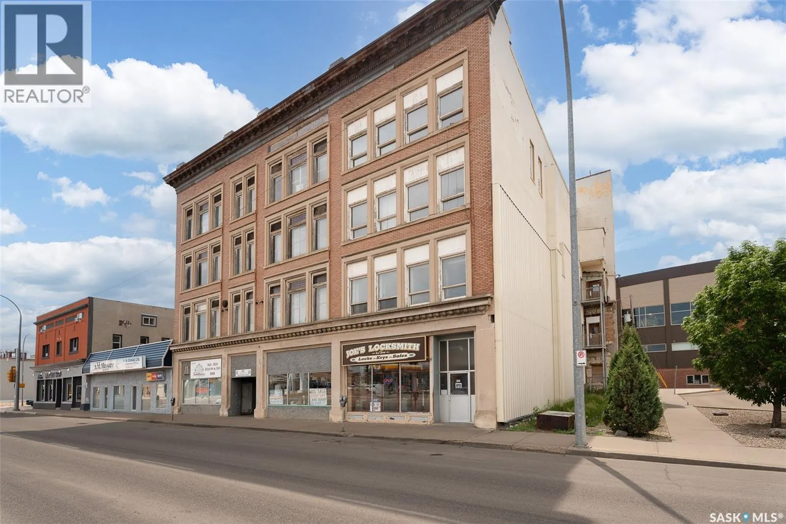117-123 High STREET W