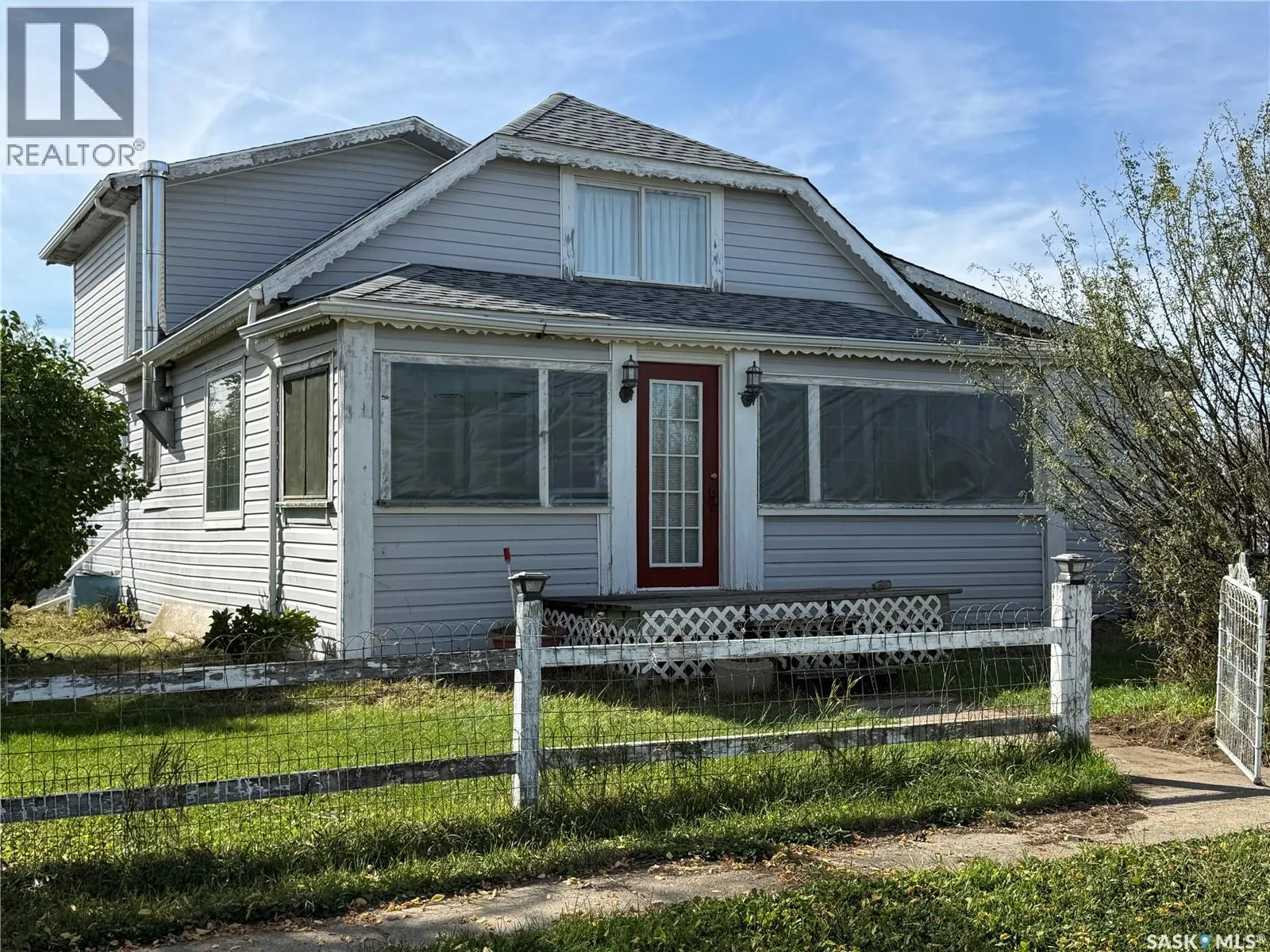 7 1st AVENUE