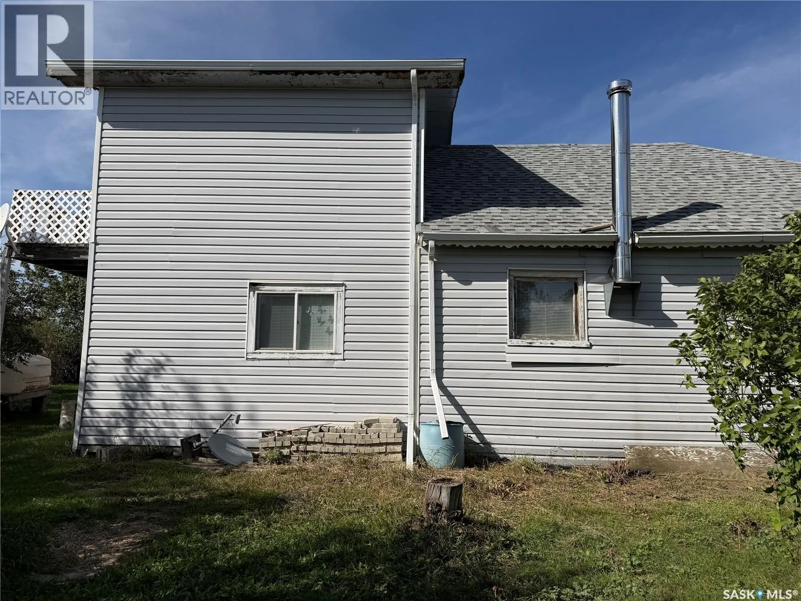 7 1st AVENUE