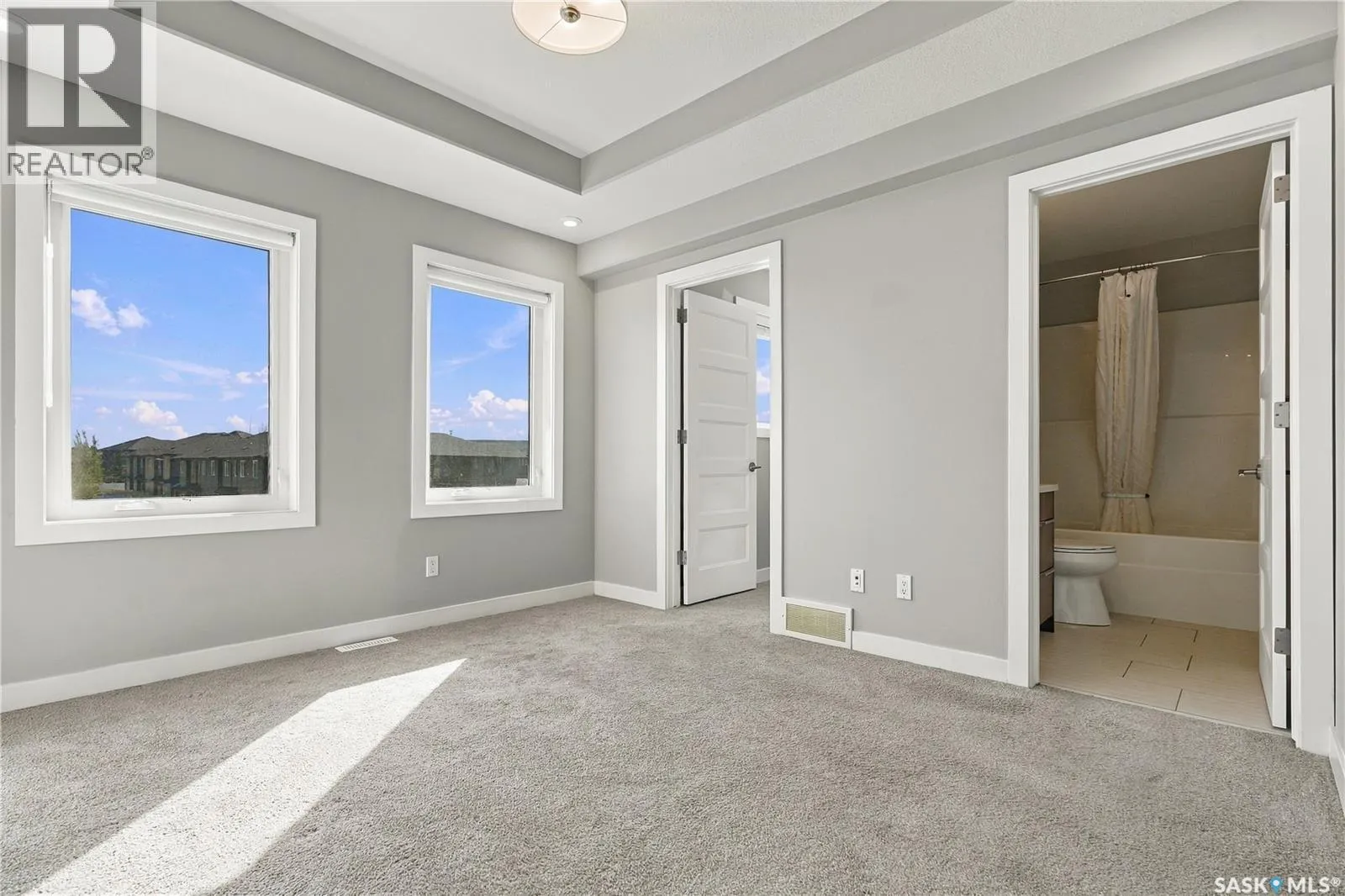1018 Evergreen BOULEVARD