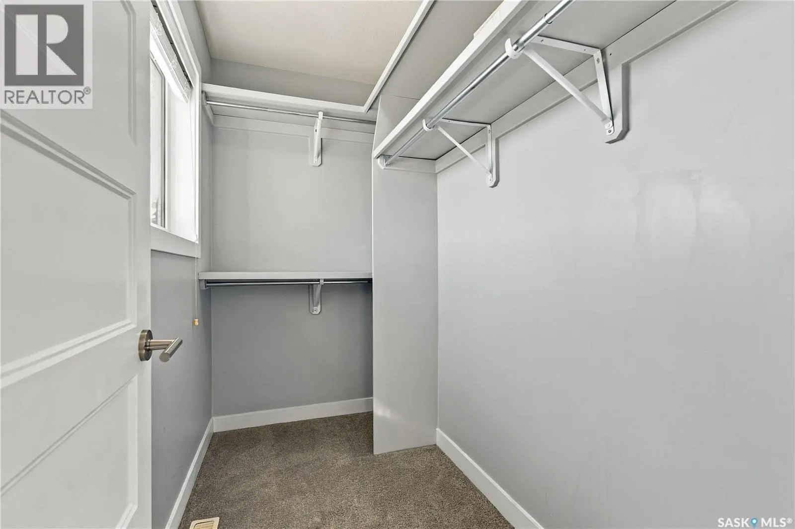 1018 Evergreen BOULEVARD