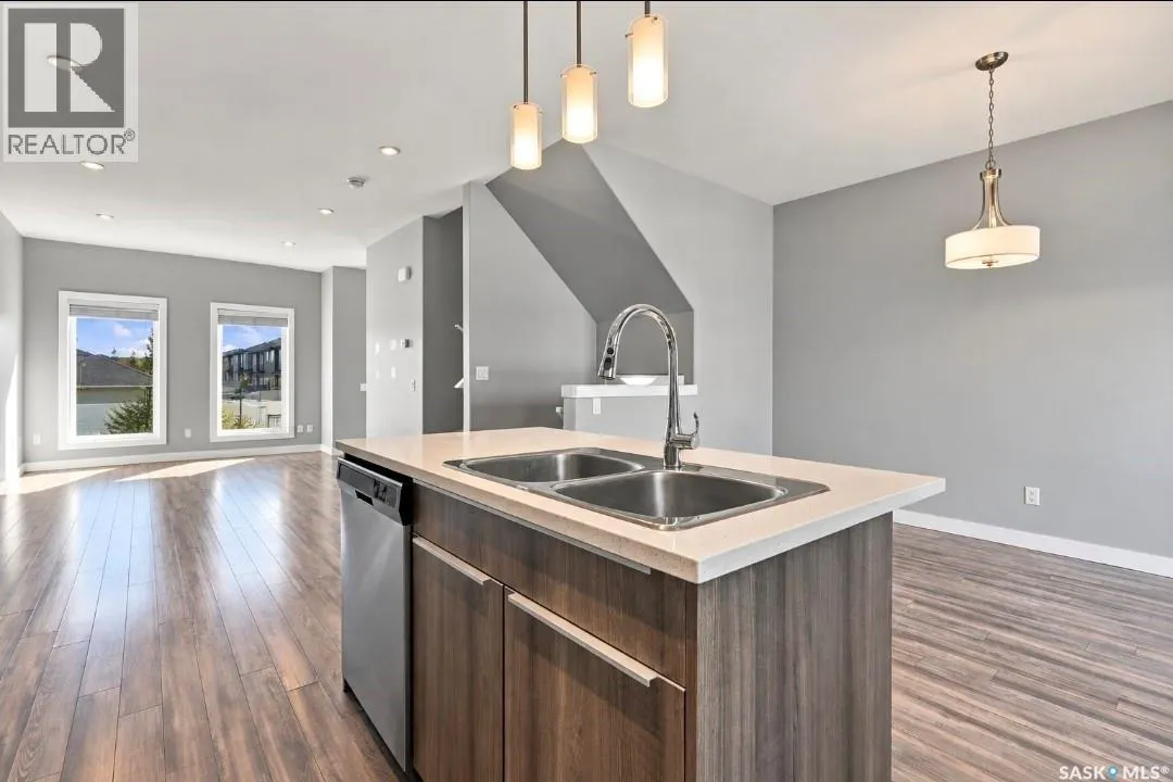 1018 Evergreen BOULEVARD