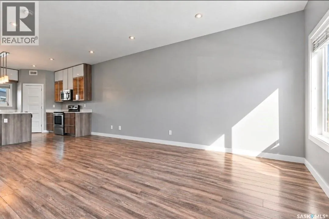 1018 Evergreen BOULEVARD