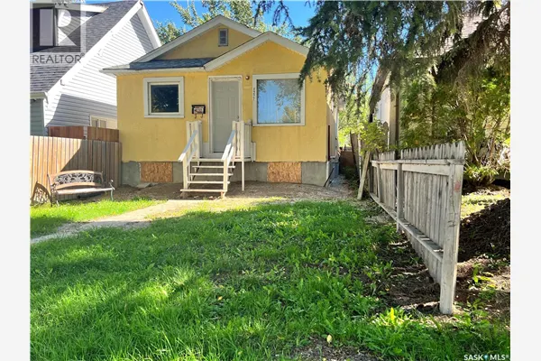 1227 Wascana STREET