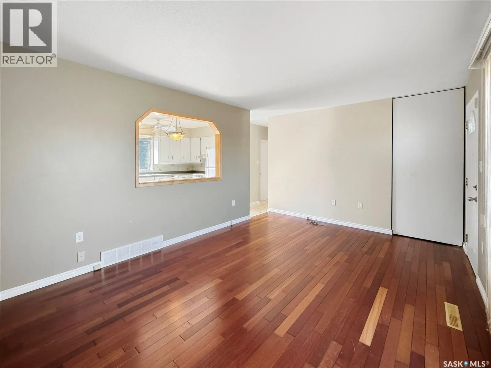 333 24th STREET E