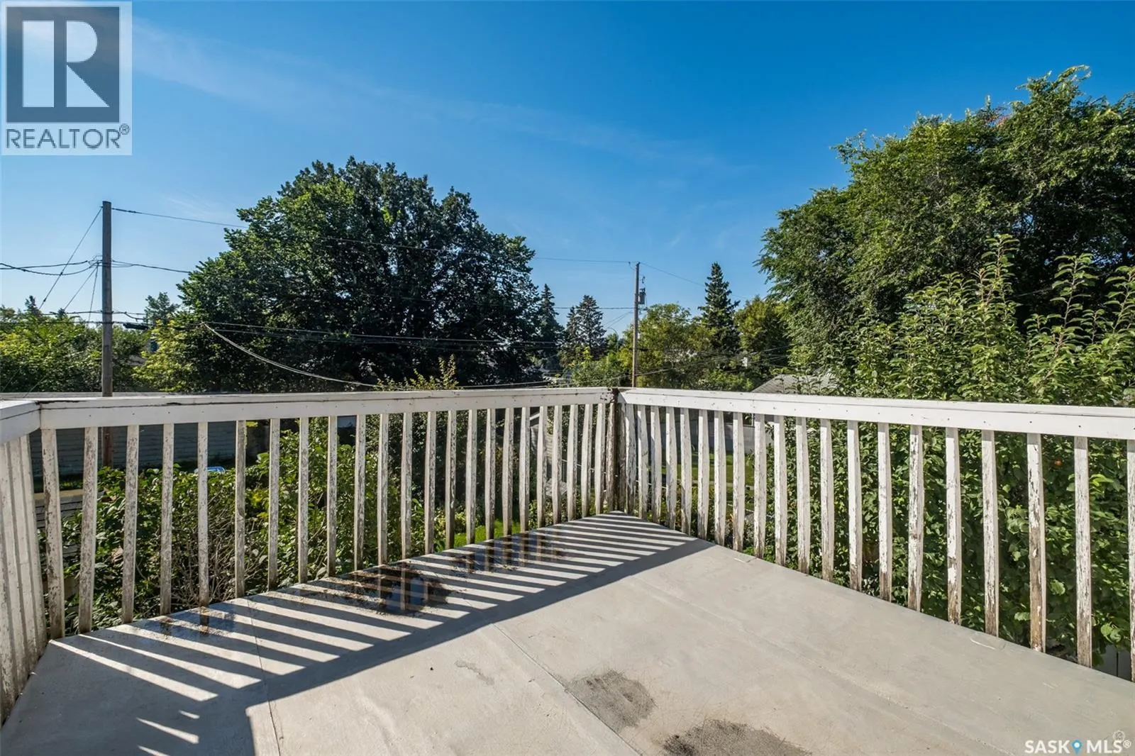 221 21st STREET W