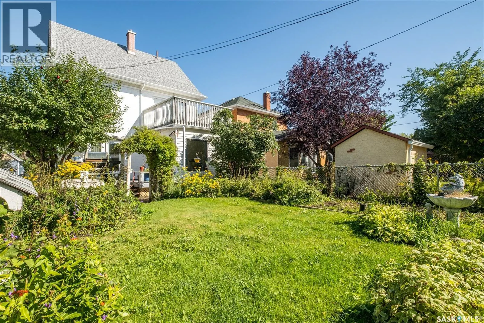 221 21st STREET W