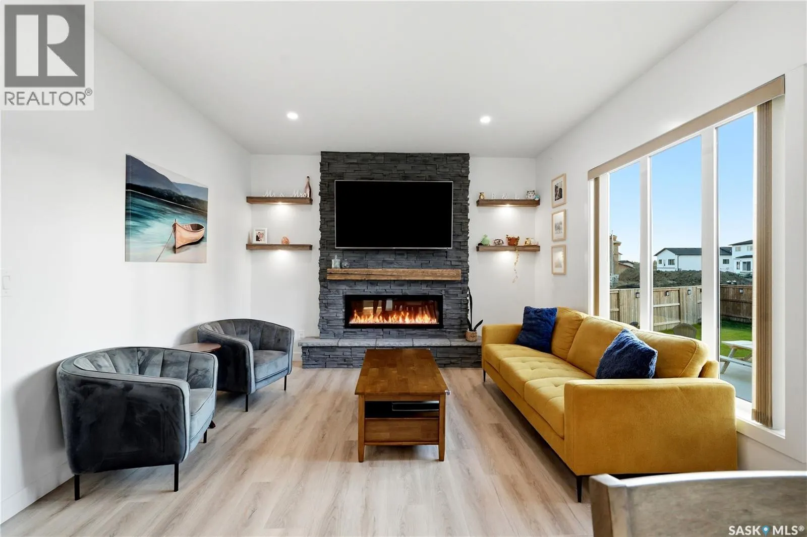 302 Chelsom MANOR