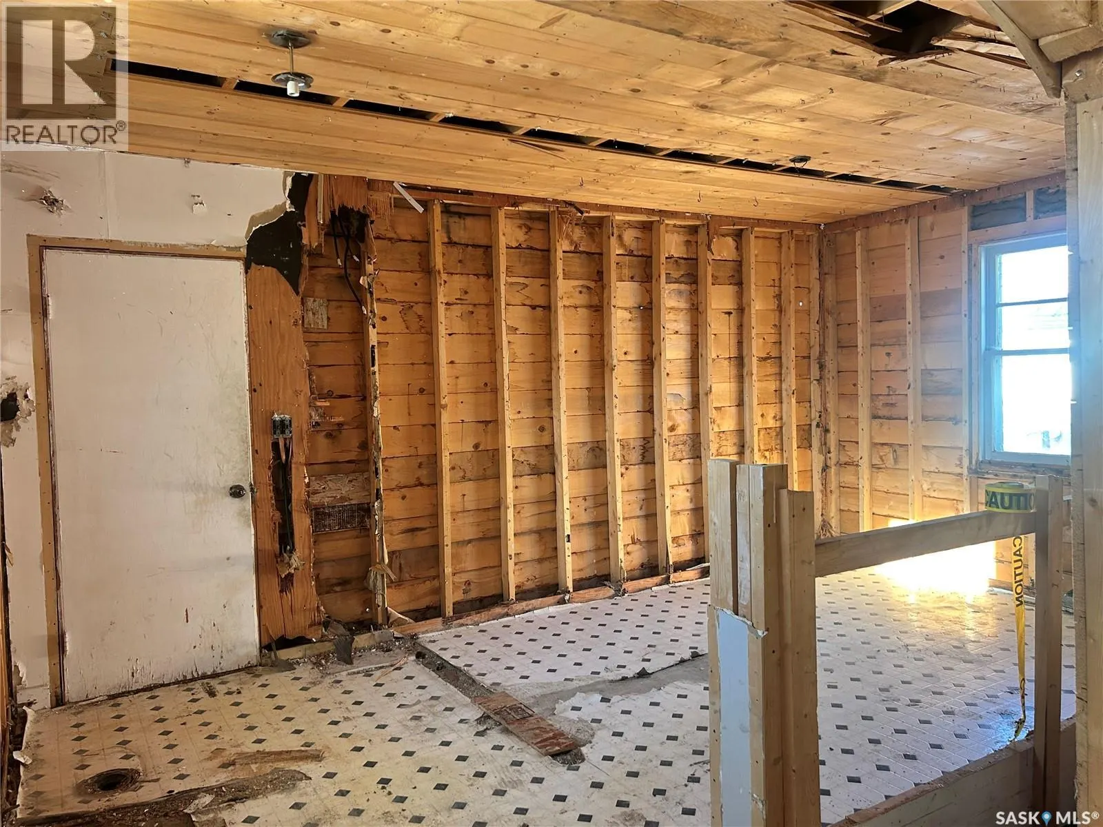 355 Bellamy AVENUE