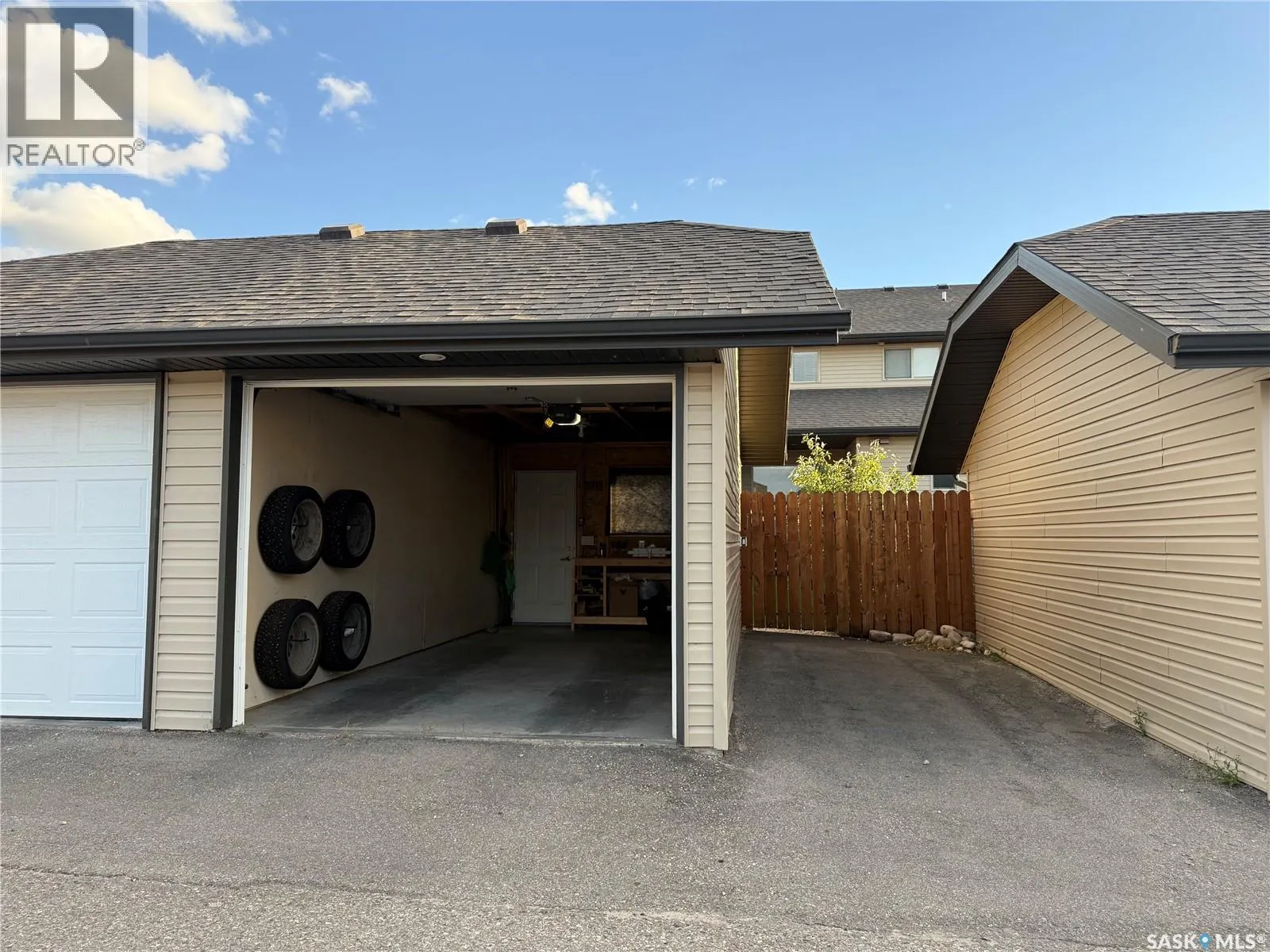 202 Maningas BEND
