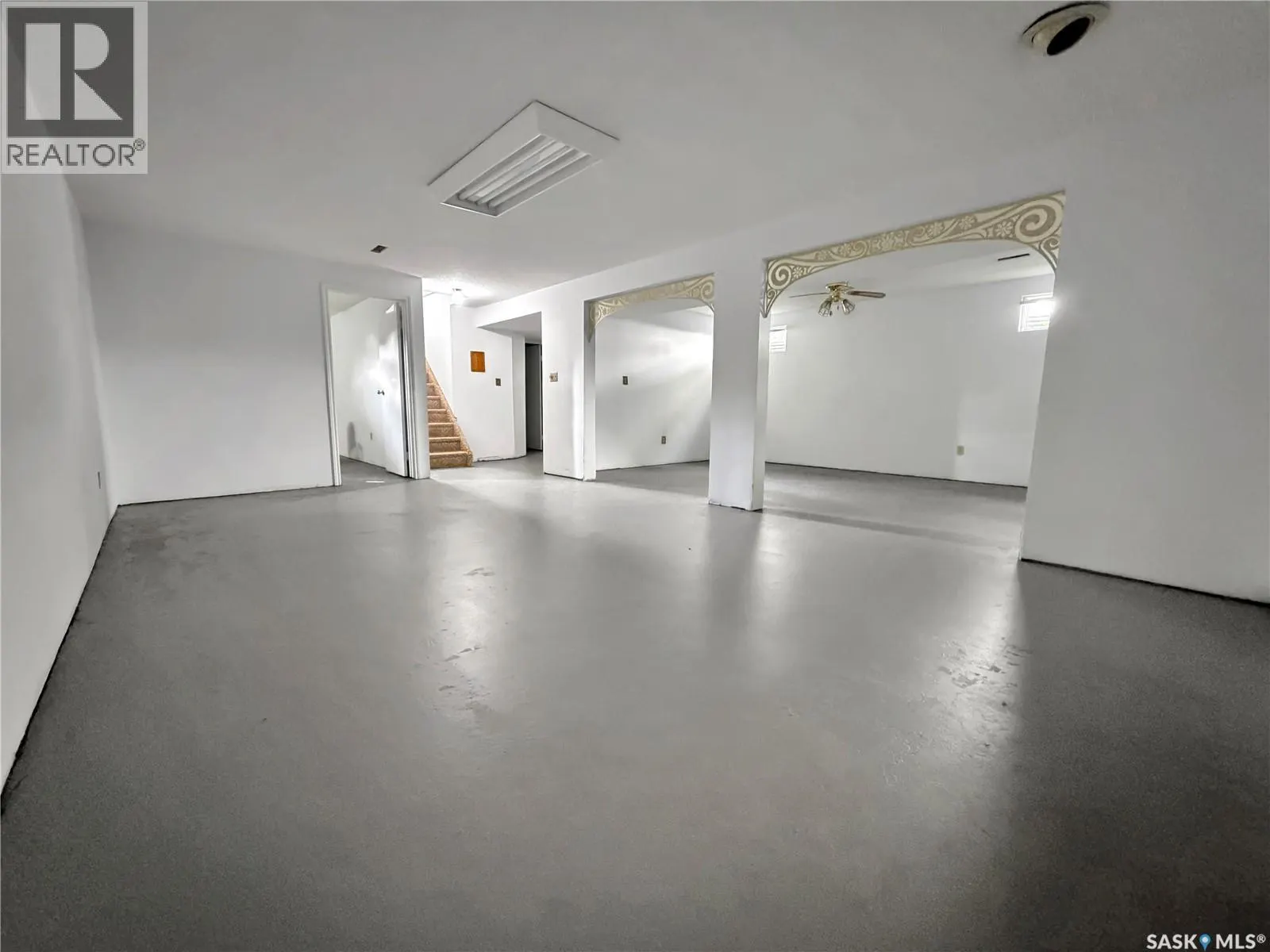 804 Thompson STREET