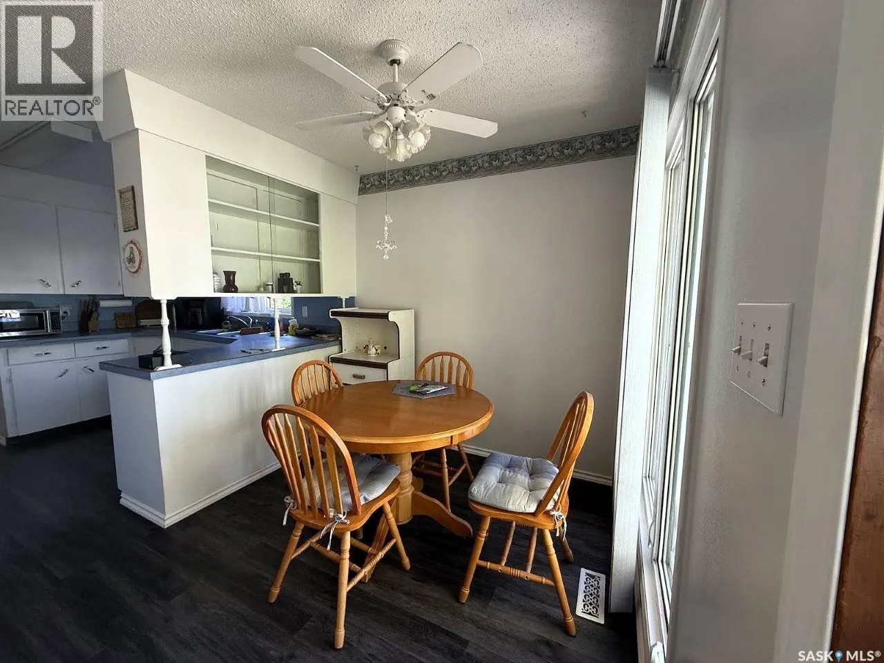 433-435 25th STREET E