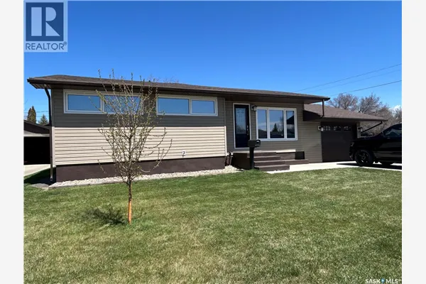1613 Dieppe CRESCENT
