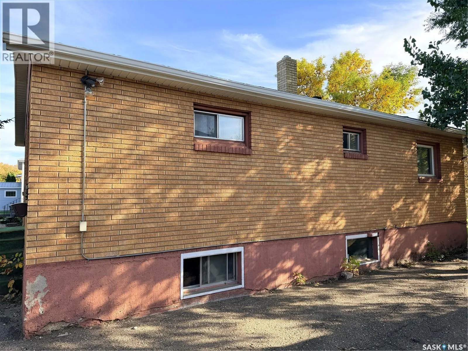 438 3rd STREET